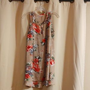 DR2 Floral Sleeveless blouse